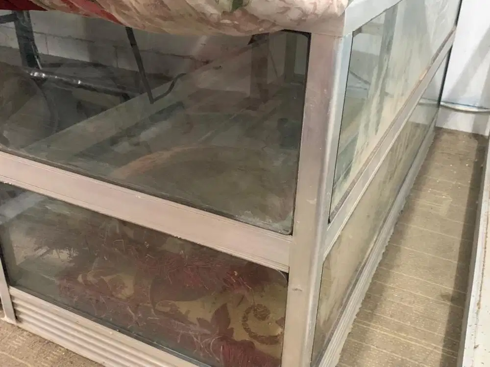 Jual Etalase panjang kaca