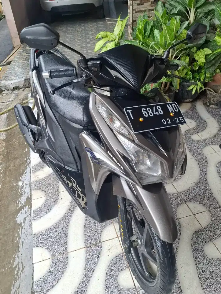 Honda Vario 125 coklat