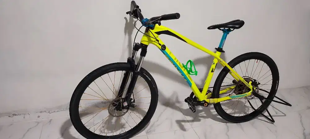 MTB hardtail thrill ravage 4,0