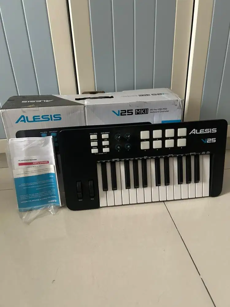 Midi Controller Keyboard Alesis V25 V2