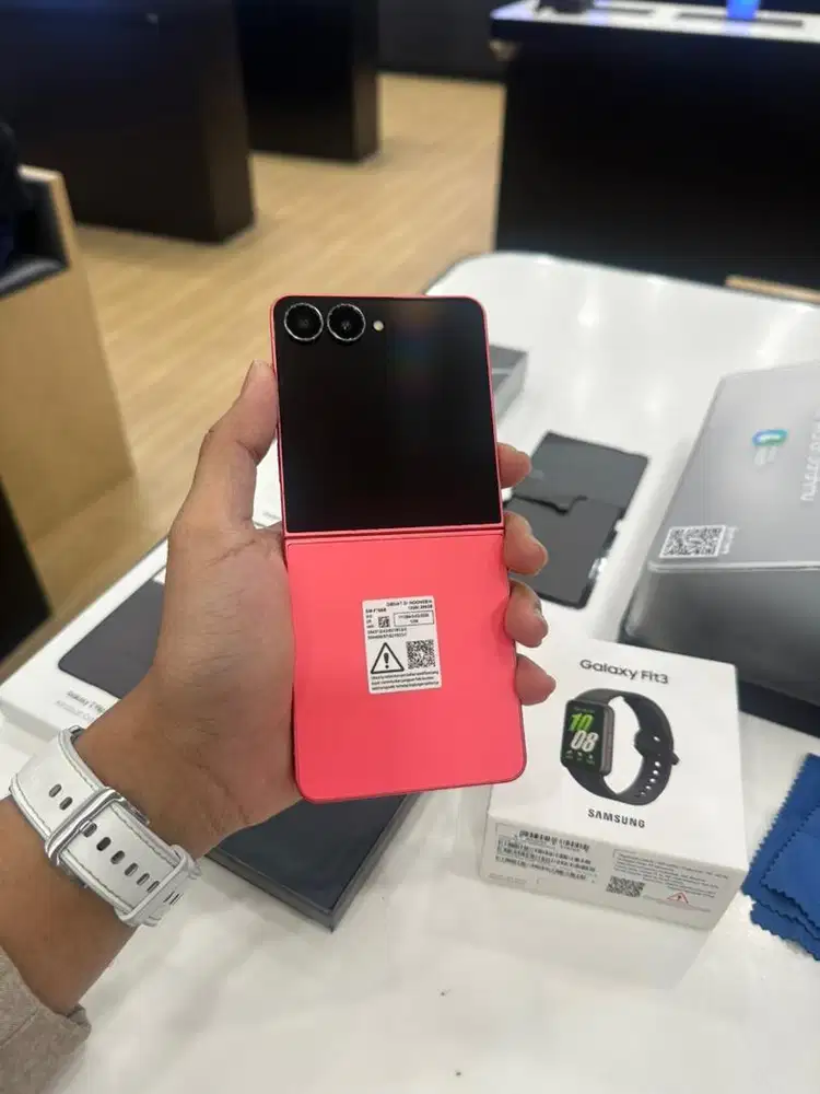 Samsung Zflip resmi sein