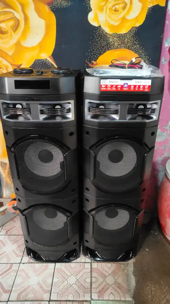 Salon polytron pas10df22