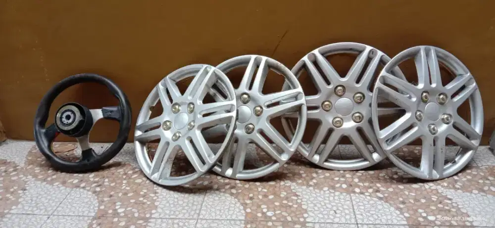 Stir racing + dop pelek ring 14