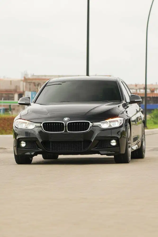 BMW 330i Sport Facelift LCI 2018 (F30)