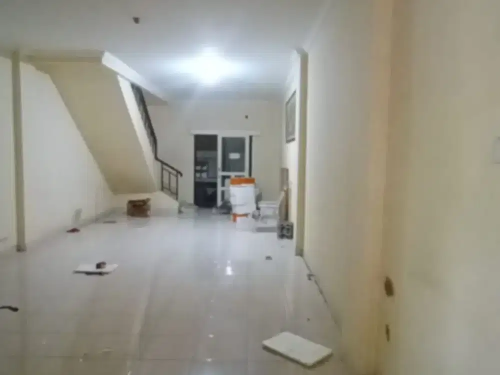 Ruko Murah Bebas Banjir di Kawasan Bisnis dekat TOL Cengkareng