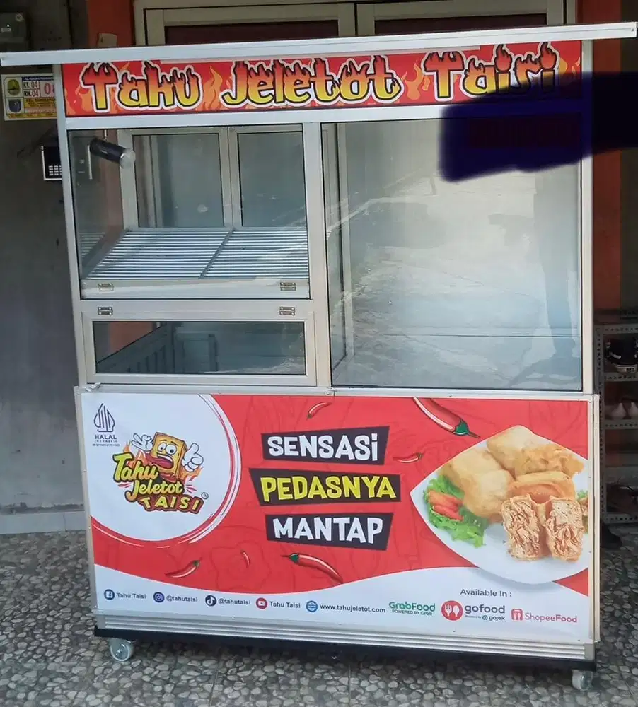 Loker Operator Outlet Tahu