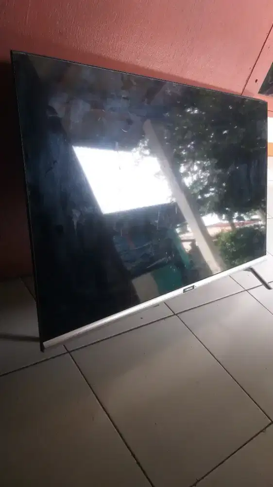 Tv led coocoa model 32s3u minus