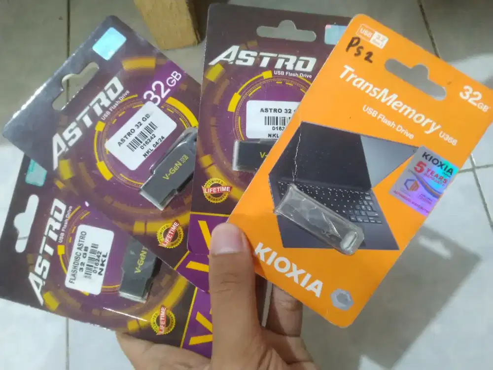 Flashdisk 32 GB Isi Game PS2