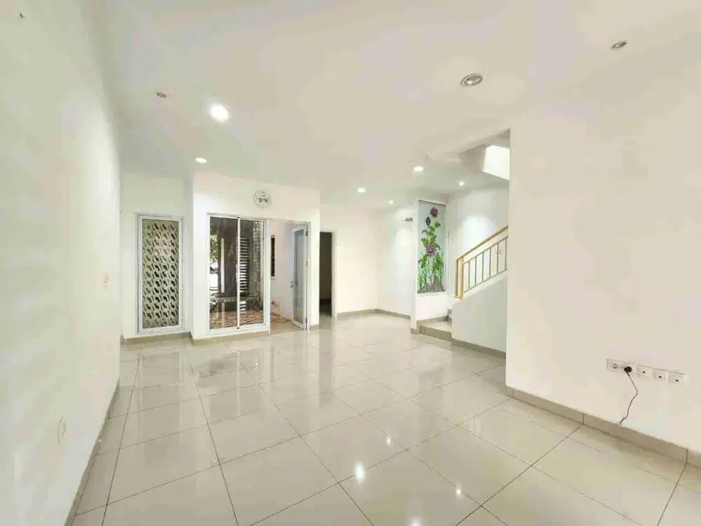 Dijual Rumah Cepat di Summarecon Bandung Terawat