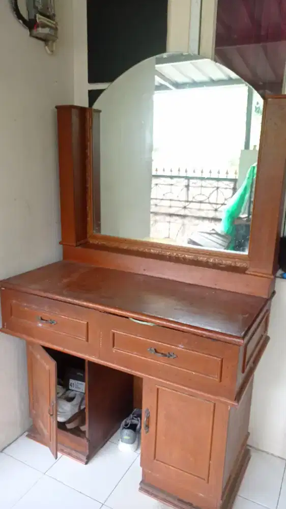 JUAL CEPAT MEJA RIAS