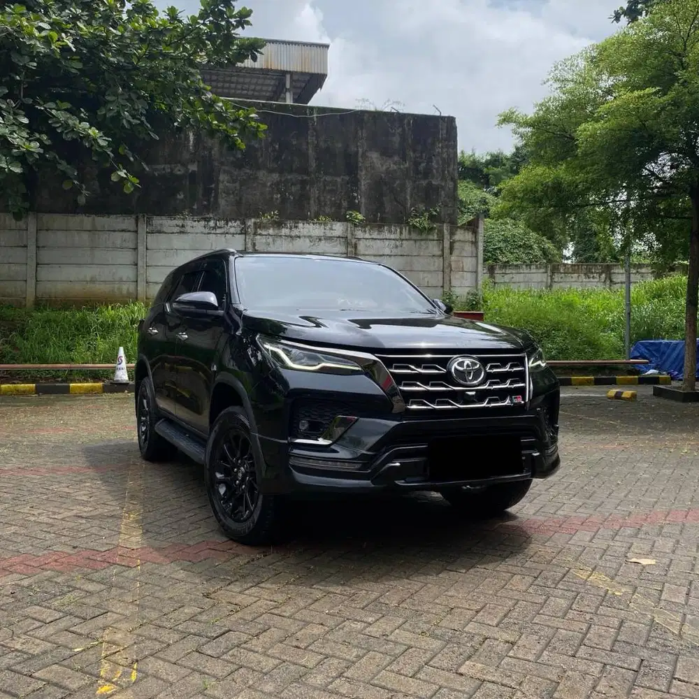 2023 Toyota Fortuner GR 2.8 4x2 Diesel AT