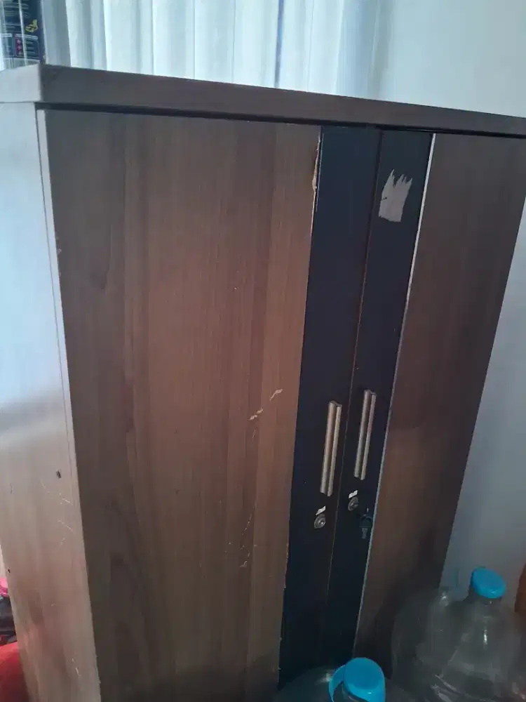 Dijual lemari kayu krg lbh ukuran 100cmx50cmx150cm