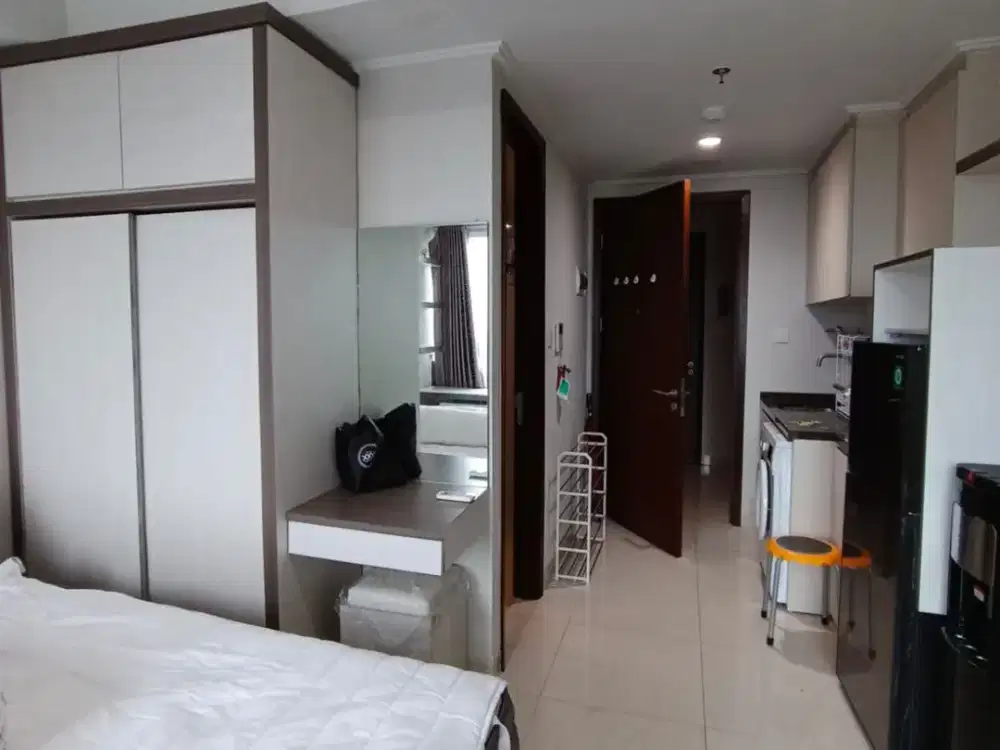 DISEWAKAN CEPAT APARTEMENT DI GREEN SEDAYU