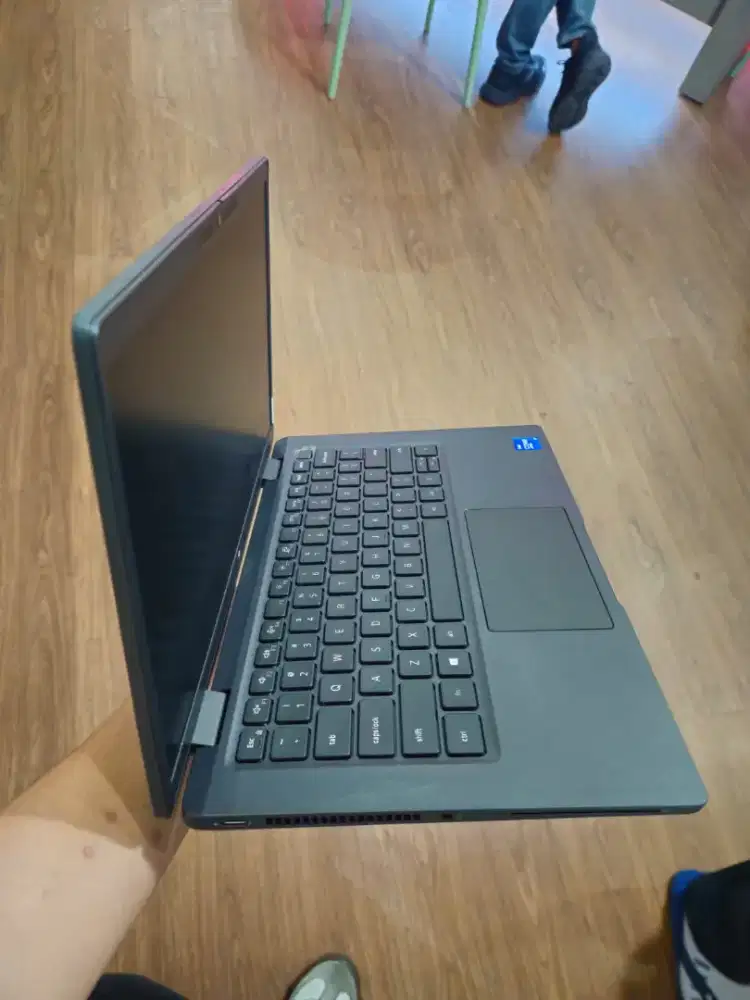 Dell latitude 7320, intel core cI7 gen 11, Ram 16gb, Ssd 512gb,13,inch