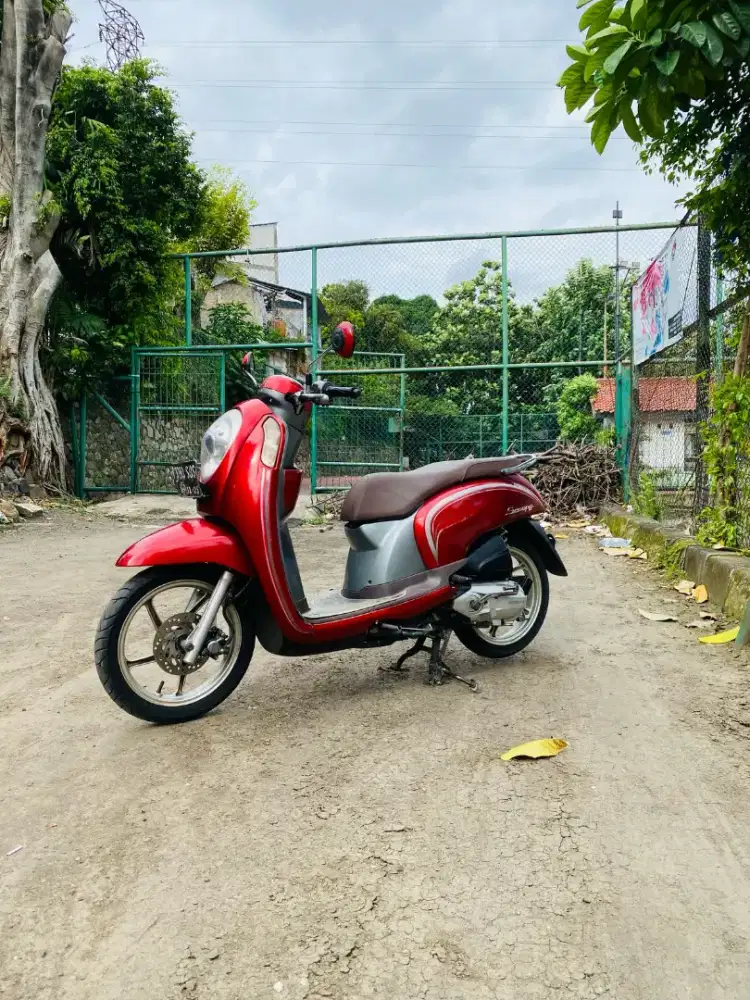 Honda Scoopy 110cc Pgm_fi CBS ISS Tahun 2015