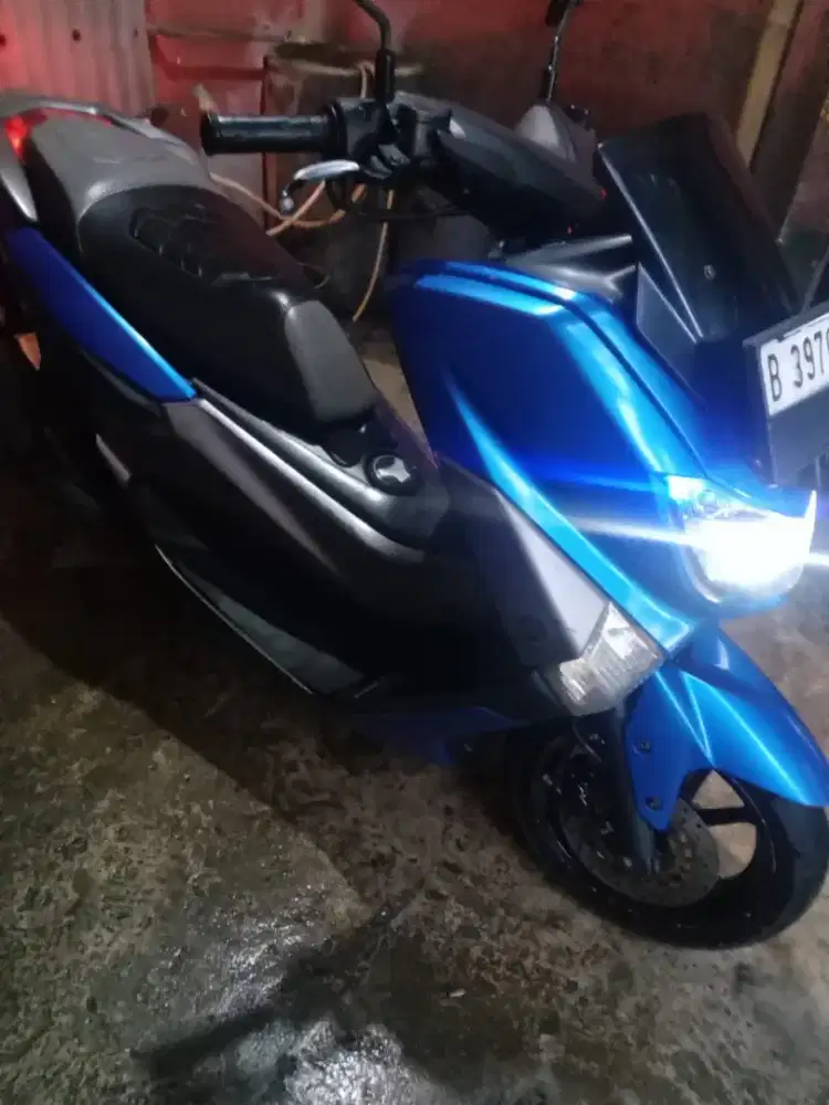 Yamaha Nmax Tahun 2018 warna Biru