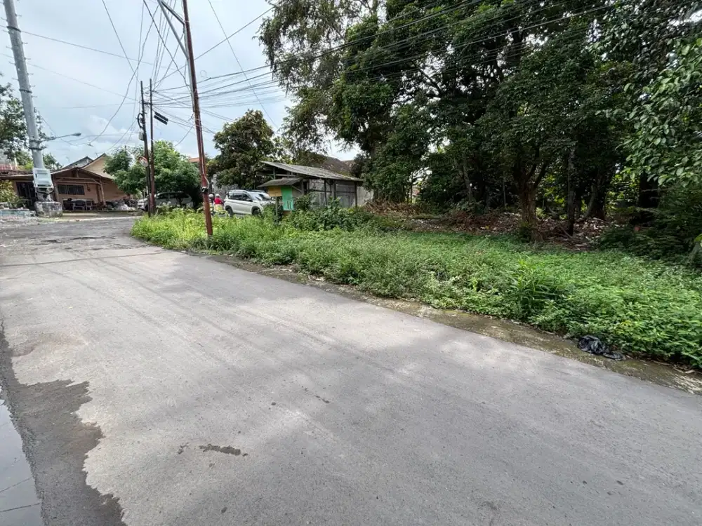 Tanah SHM Pekarangan di Area Condongcatur 8 Menit Pakuwon Mall
