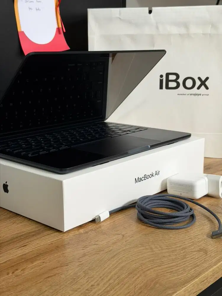 Macbook Air M2 Midnight Blue 256GB 8GB iBox