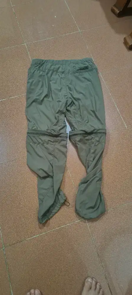Celana out door Columbia size M parasut