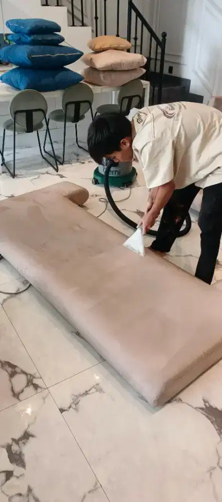 Jasa Cuci Sofa,Karpet,Jok Mobil,Kasur,Vyniel,Horden,Interior Mobil,dll