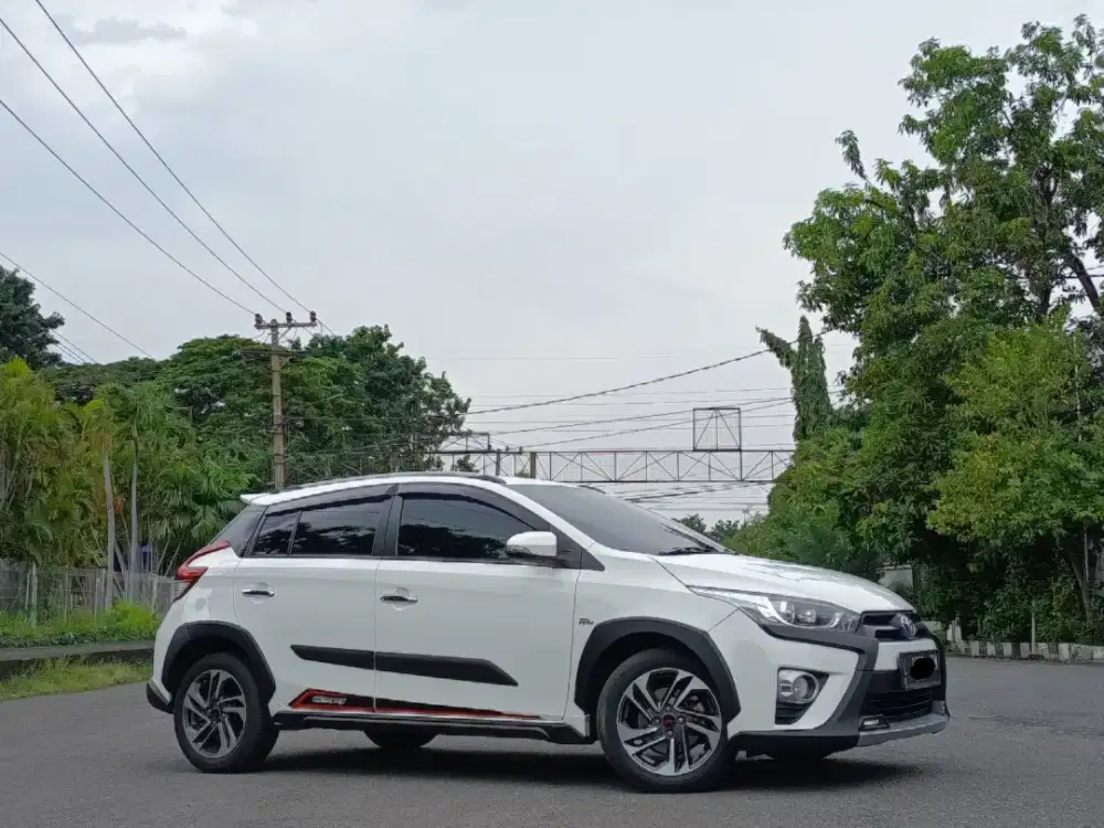 [KM:85rb'an] Toyota Yaris Heykers Automatic Surabaya Record Toyota