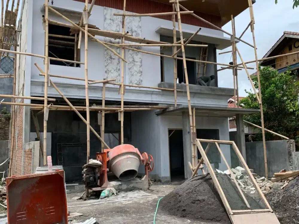DIJUAL RUMAH 2 LANTAI DEKAT DENGAN PASAR GODEAN