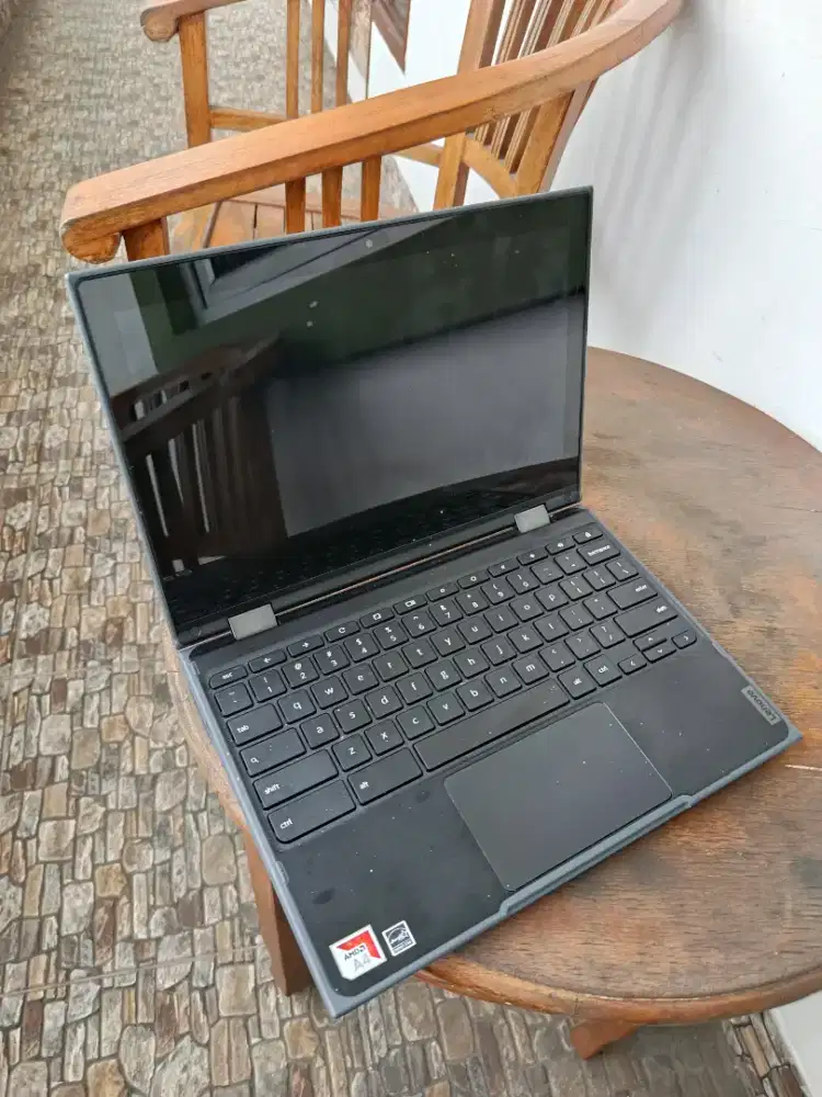 Lenovo 300e chromebook 2nd Gen AST