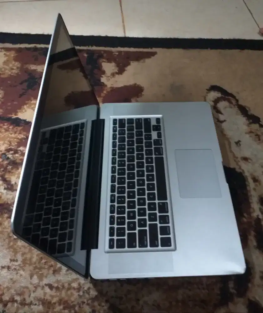 Macbook Pro A1286 Dibaca