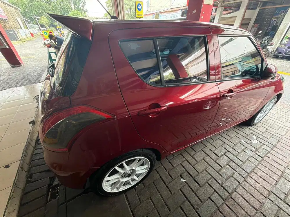 Suzuki Swift AT tahun 2013 akhir