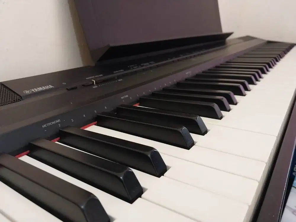Digital Piano Yamaha P 105 + Bonus