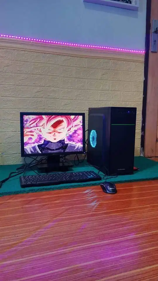 komputer full set aplikasi siap pakai