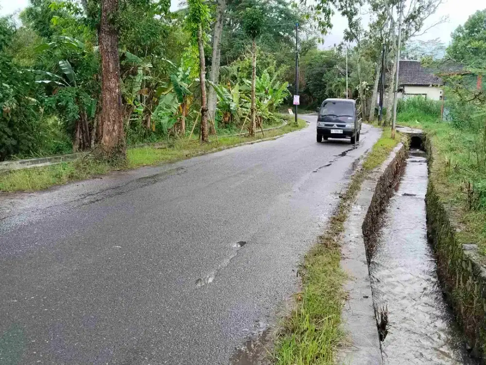tanah 1,5ha di plalangan gnpati cocok untuk pemancingan, soto pinggir sawah.