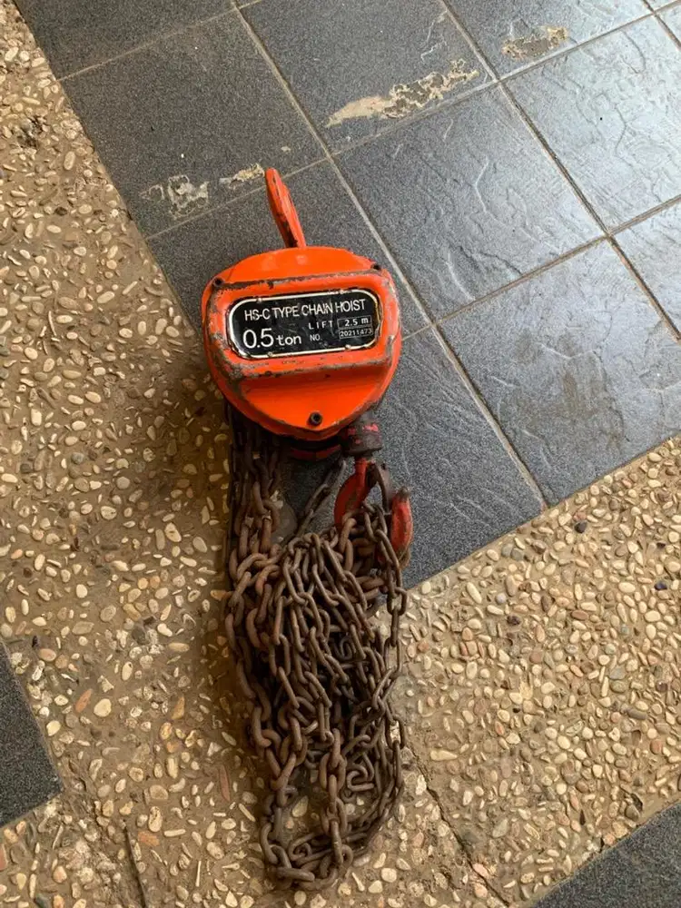 CHAIN HOIST SECOND
