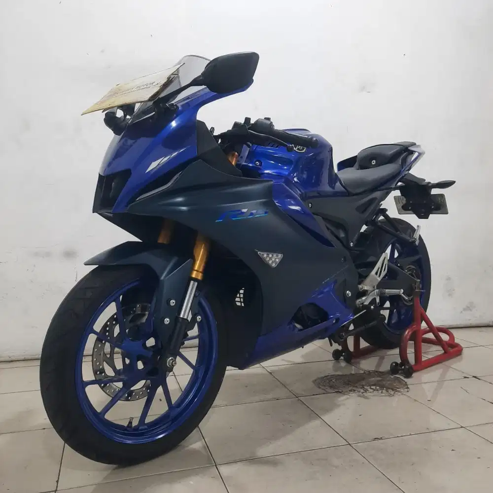CASH DAN KREDIT YAMAHA R15 V4 TAHUN 2022 DP MULAI 500 RIBU