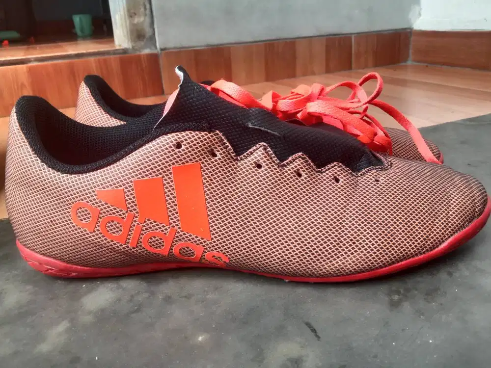 Sepatu futsal adidas X tango kondisi 99% msh bagus