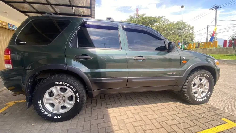 Ford Escape 2004 Bensin