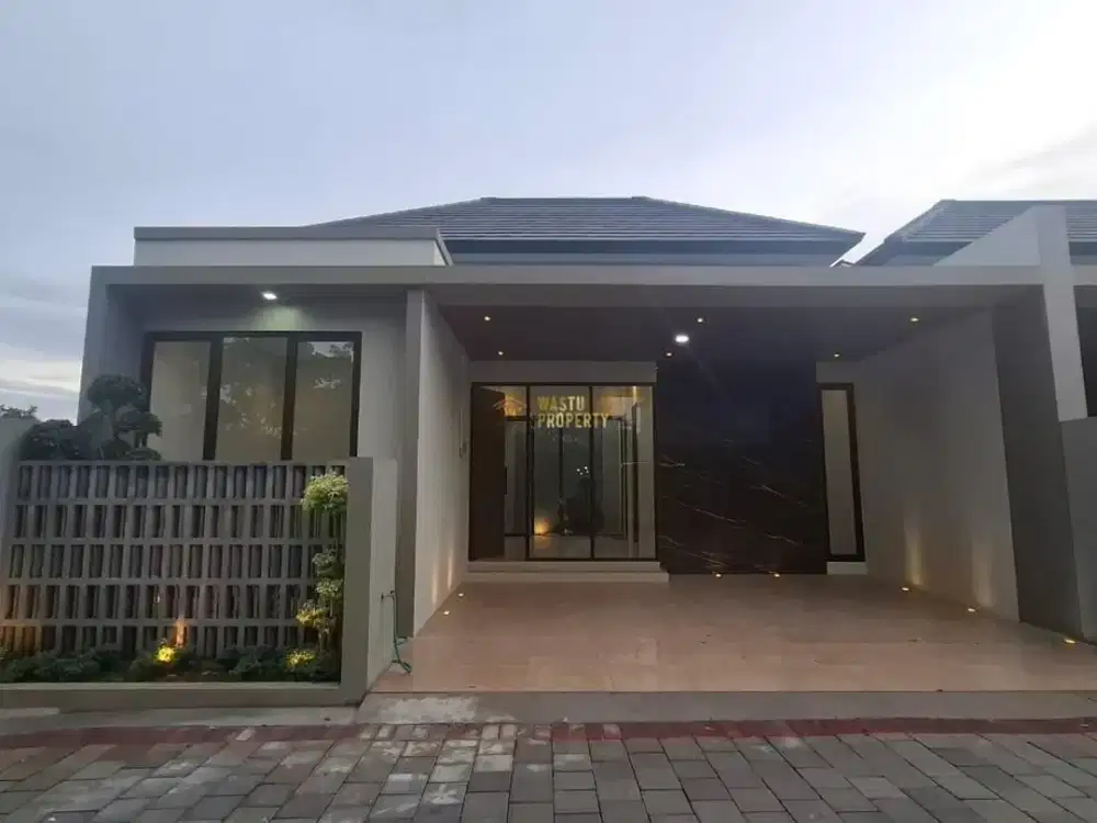 RUMAH SIAP HUNI DESAIN KEKINIAN, DEKAT EXIT TOL JOGJA-SOLO