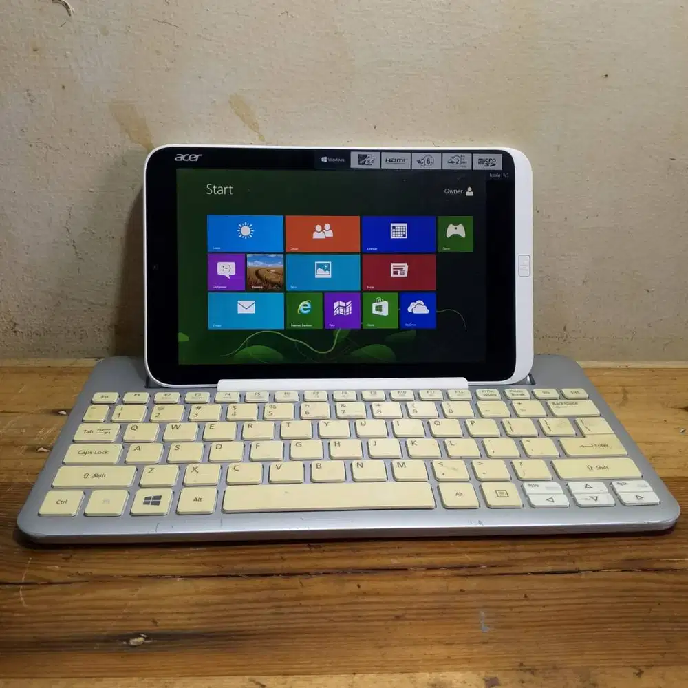Tablet windows Acer Iconia W3 siap pakai