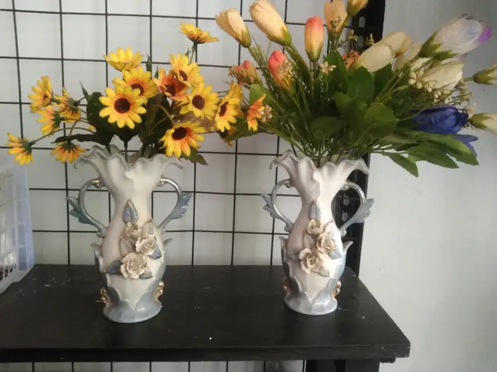 Keramik pas bunga pajangn 1pasang