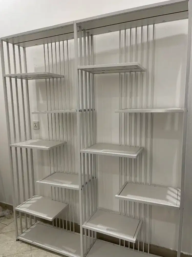 Rak Display - Rak Hias Rangka Besi & Kayu - Full White