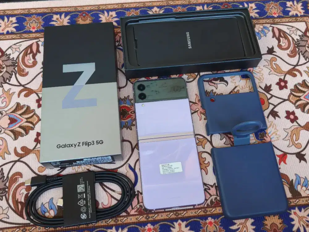 Samsung Galaxy Z Flip 3 5G 8/128GB Garansi Resmi Indonesia