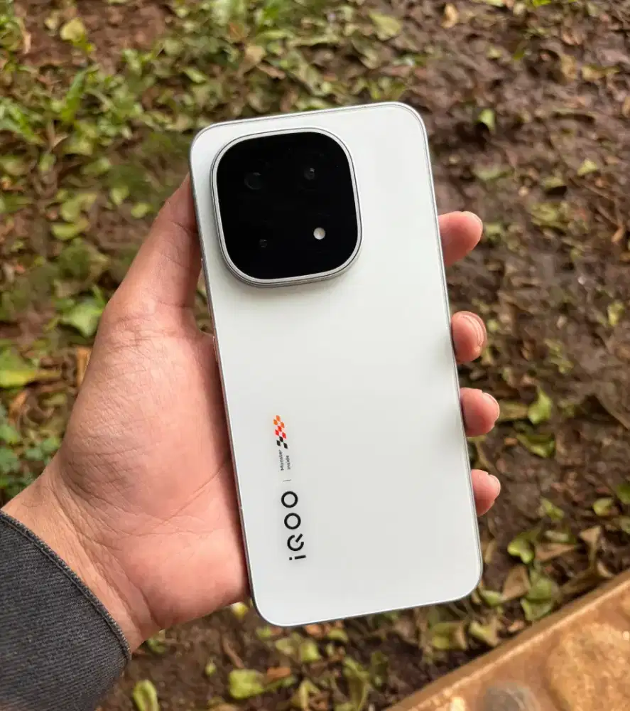 IQOO 15 RAM 16/1TB Mulus 100% Garansi 2 Tahun