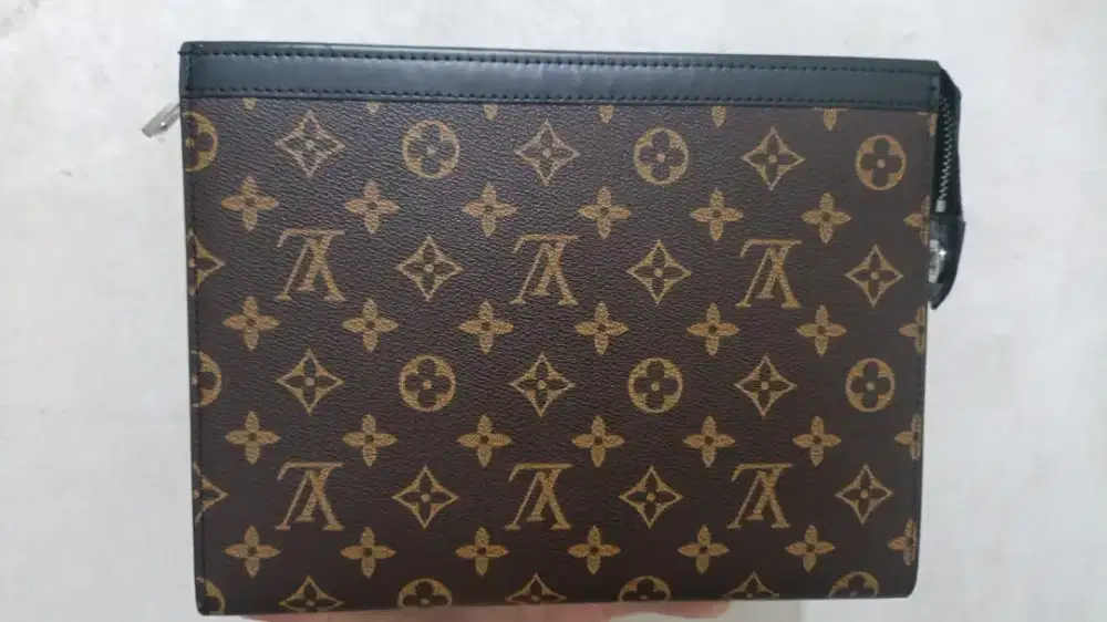 Pochette Louis Vuitton Ori