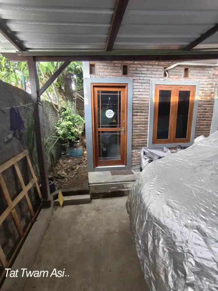 Tanah murah bonus banginan  rumah Manahan Sollo