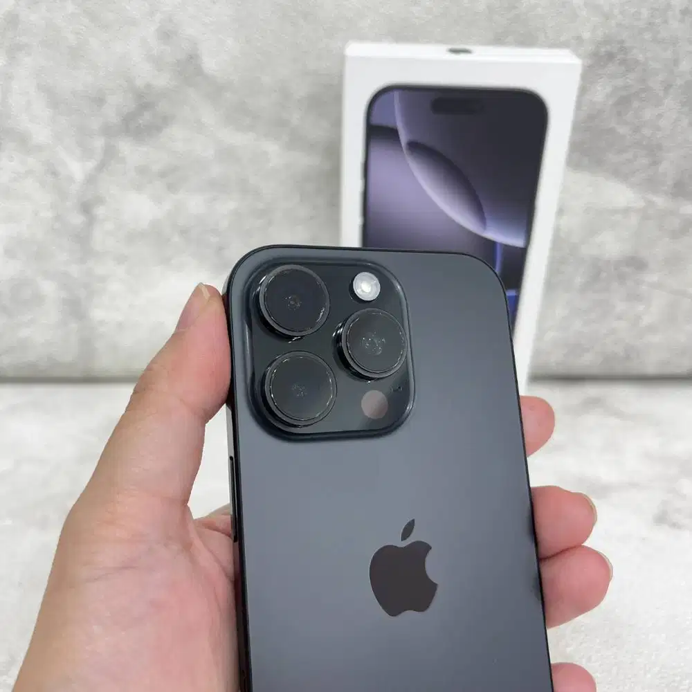 iPhone 16 Pro 256GB Black Titanium second iBox