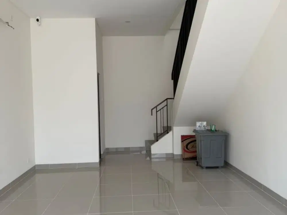 Sewa Ruko 2 Lantai Siap Usaha Lebar 4,5 No Parking Gate di Gading Serpong