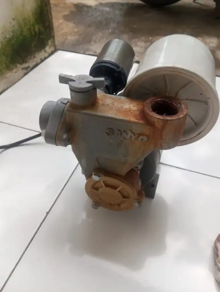 Jual sanyo bekas siap pakai.