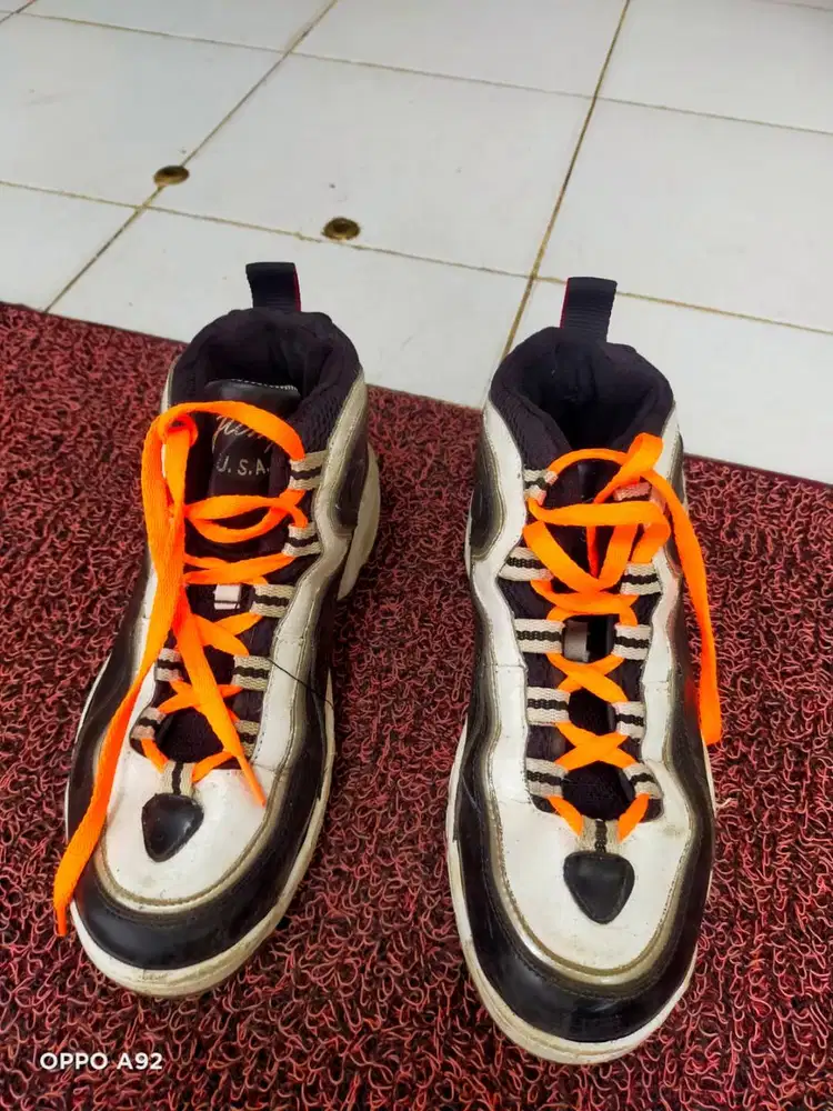 Dijual Cepat Sepatu Jump Ukuran No. 40