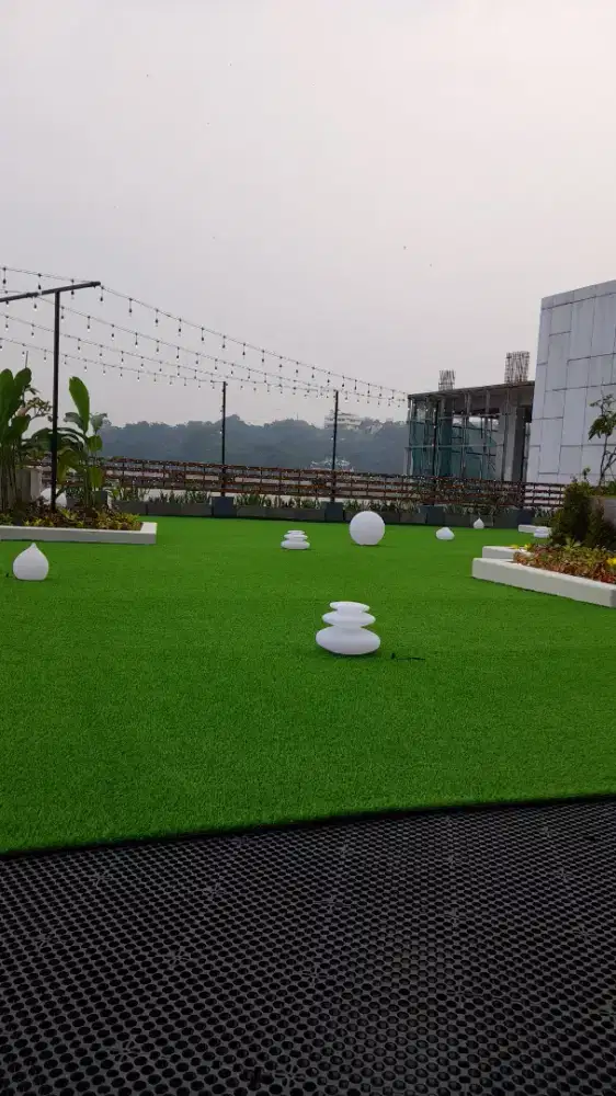 Rumput Sintetis Hijau Tanpa Rawatan Untuk Taman Rumah dan Area Bermain