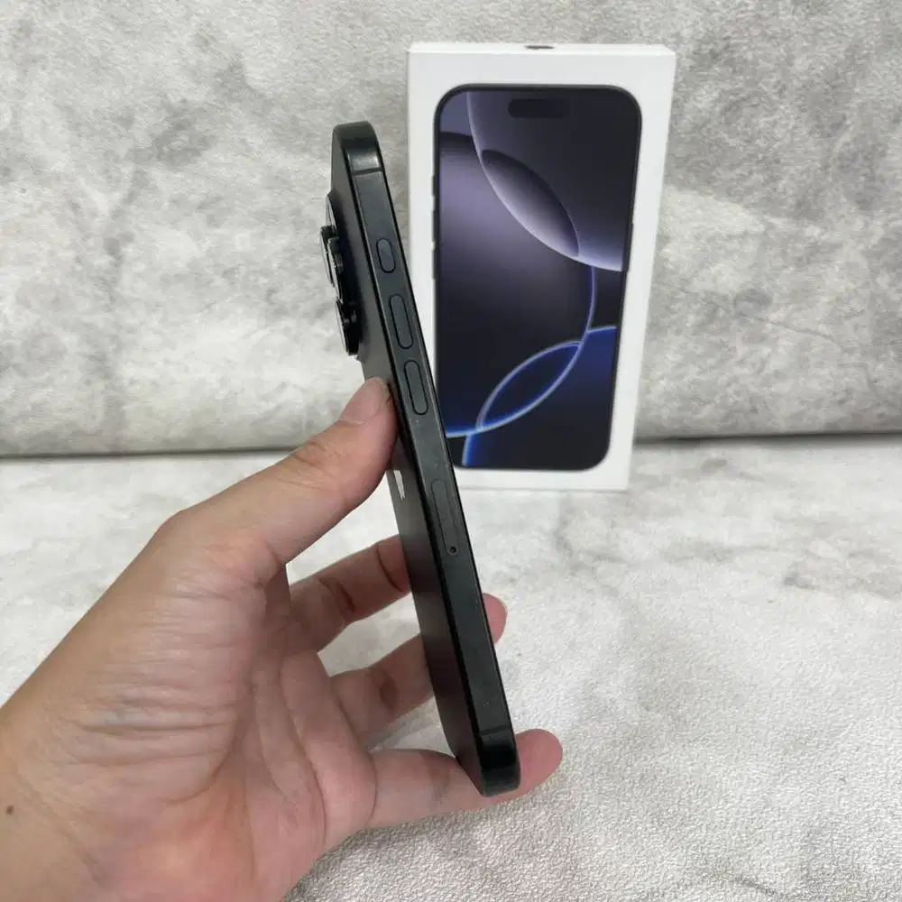iPhone 16 Pro 256GB Black Titanium second iBox